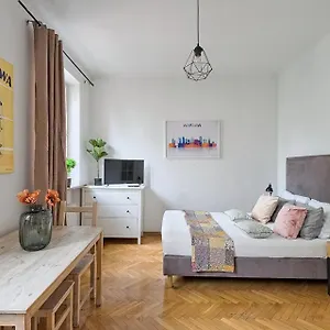 Chic - Old Town -cel2 , Warsaw Poland